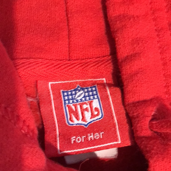 Buccaneers red hooded zipper jacket - Picture 3 of 11